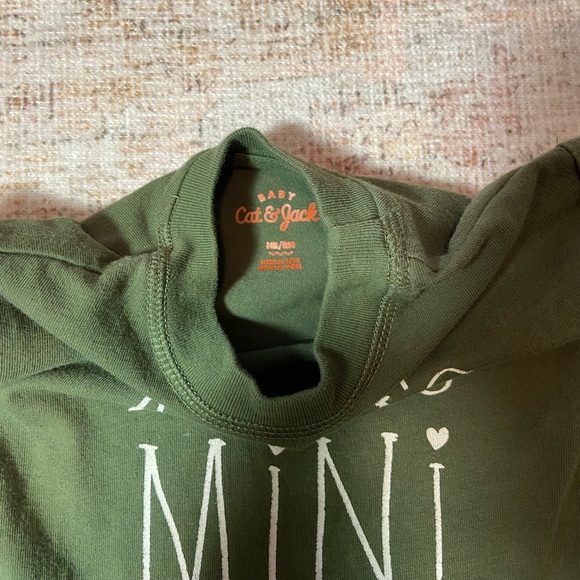 ••Cat & Jack Mom’s Mini Romper NWOT - Picture 2 of 2